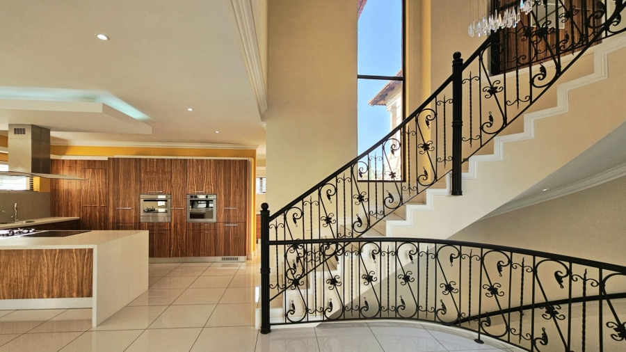 5 Bedroom Property for Sale in Kiepersol Free State